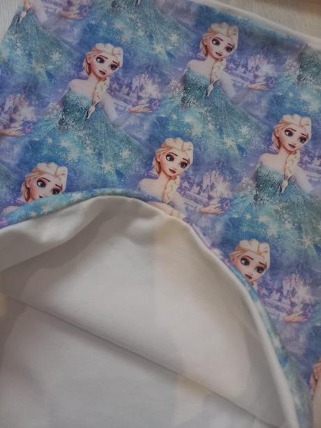 Čiapka a nakrčnik, 110