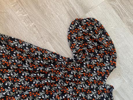 Saty s kvetmi, reserved,128