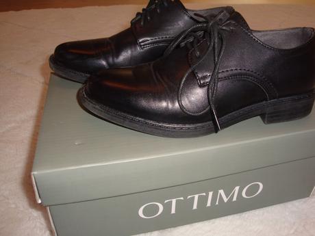 Slávnostné polotopánky, 33