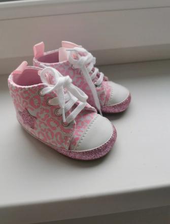 Capacky pre bábätko, 18