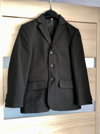 Slávnostný oblek, 128