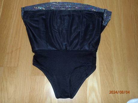 Sukňa s kraťasami na krasokorčulovanie, 134