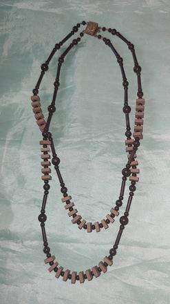 Retro náhrdelník 16,