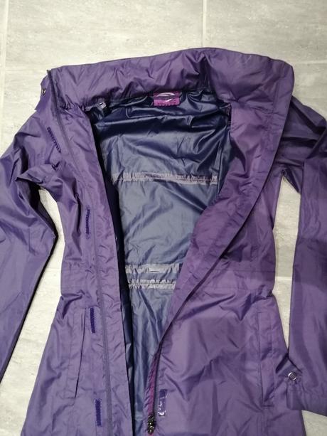 Dlhý športový plášť v40,fialový, schovateľ. kapuca, 40
