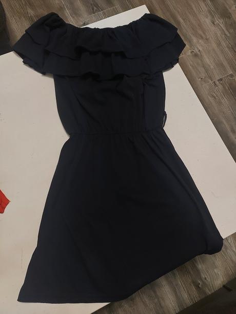 Tmavomodré šaty, s