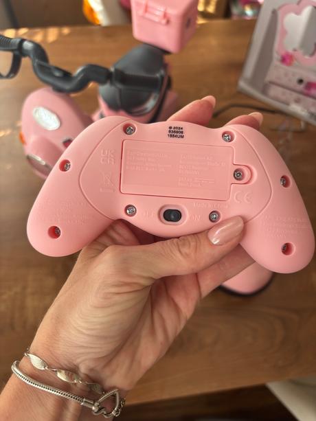Motorka s prilbou baby born,