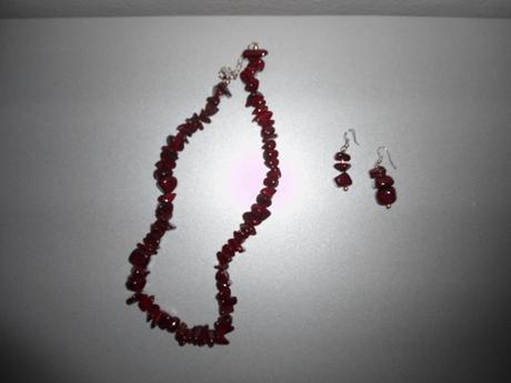 Nausnice a nahrdelnik, 