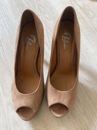 Lodičky 38, baťa,38