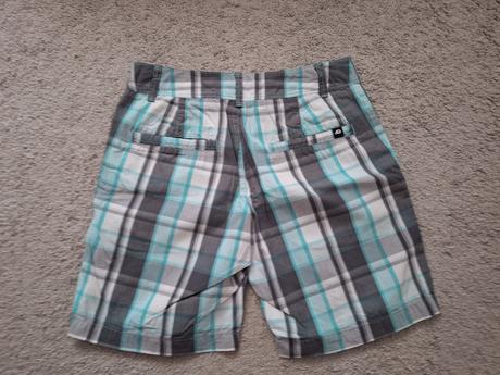 Šortky, nike,36