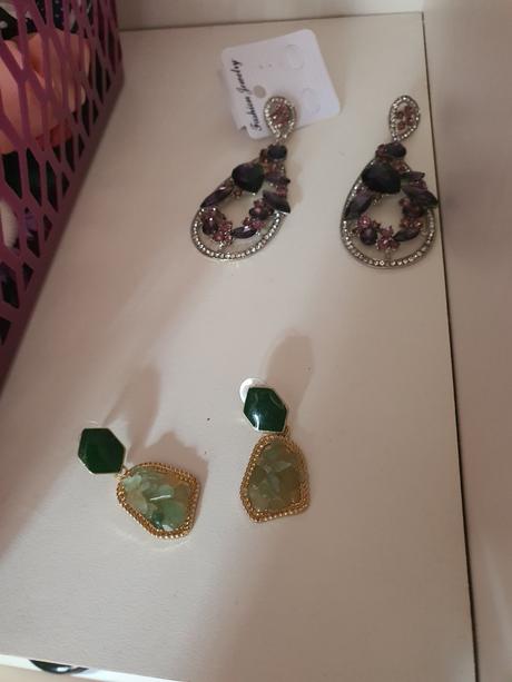 Nádherné nausnice, 