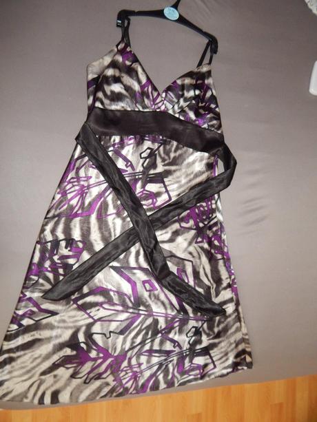 Elegantne satenove saty, m