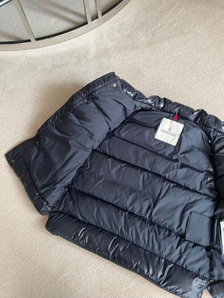 Moncler vesta, 122