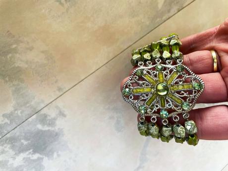 Luxusný masívny náramok,