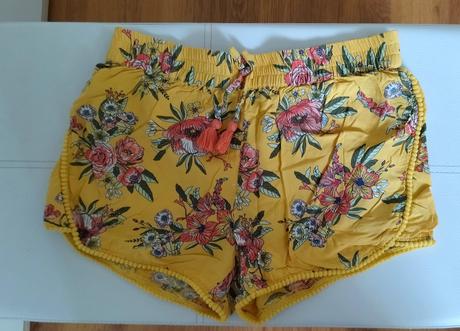 Šortky, f&f,158