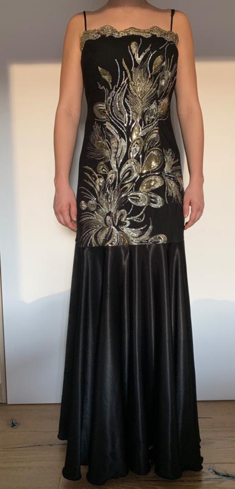 Spoločenské šaty, m