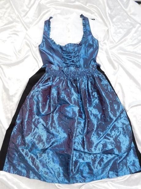 Pekny kvalitny dirndl kroj, 38