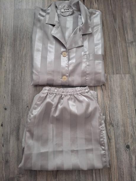 Dvojdielne pyžamo, l