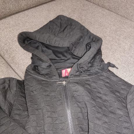 Mikina so srdiečkami, l