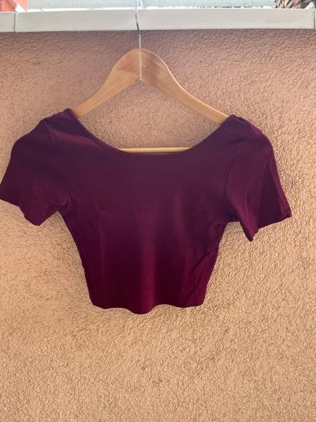 Bordový crop top stradivarius xs/s, stradivarius,s
