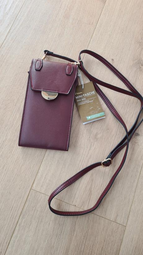 Malá taštička na mobil a karty, tchibo