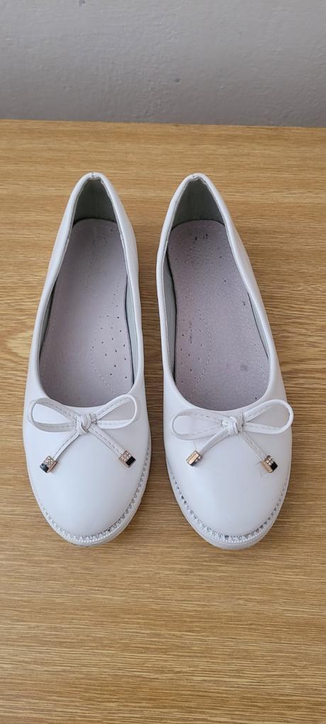 Dievčenské baleríny, 35