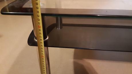 Predám skleneny stolik do obyvacky., 