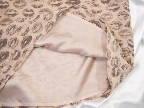 Luxusné hodvábne šaty drykorn, 38