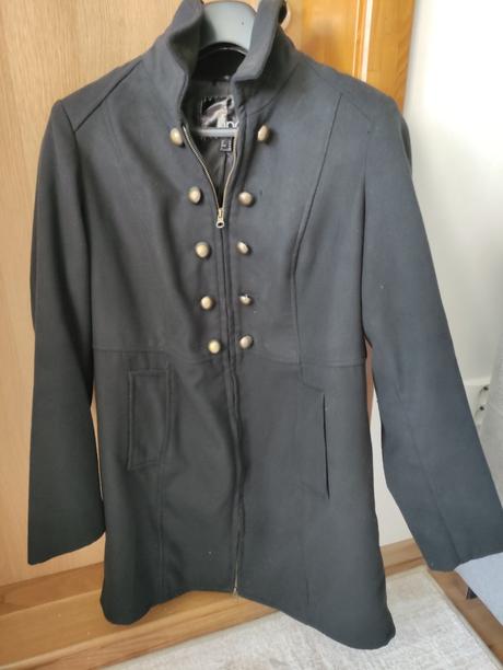 Zimný materský kabát, 42