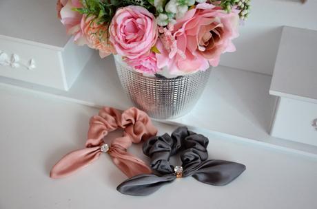 2x gumička do vlasov,