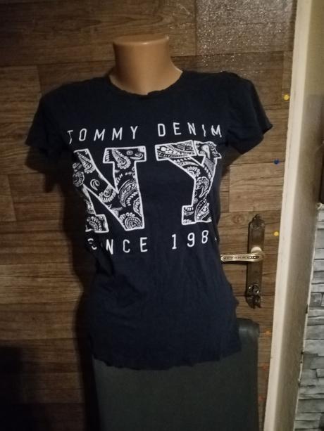 Dámske tričko, tommy hilfiger,xs