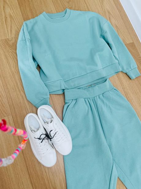 Tepláková suprava, reserved,xs