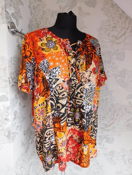 Pekna letna bluzka, outfit,50