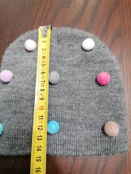 Čiapka s guličkami, 74