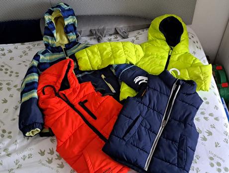 Balík oblečenia veľkosť 110, 104–116