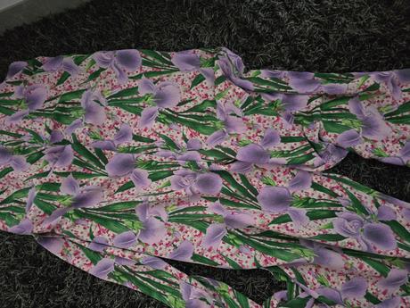 Kvietkovaný overal, mango,s