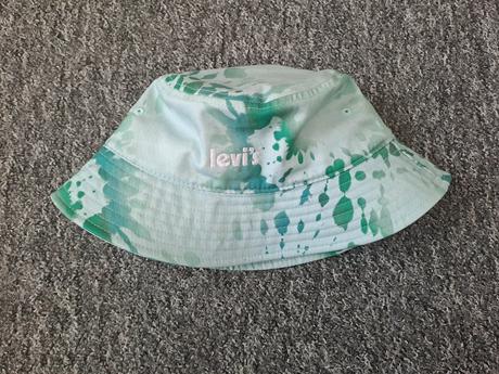 Levis klobúk, levis