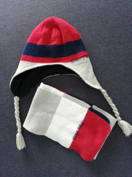 Čiapka a šál, kenvelo,122