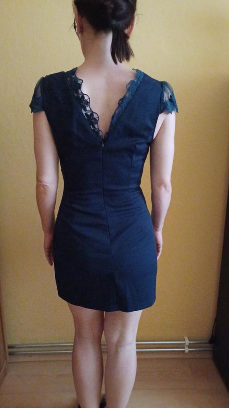 Mini šaty s čipkou, s