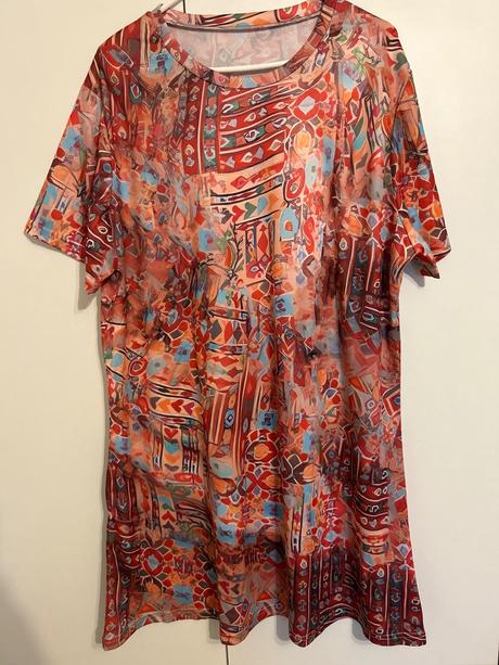 Ľahučké elastické šaty, 50