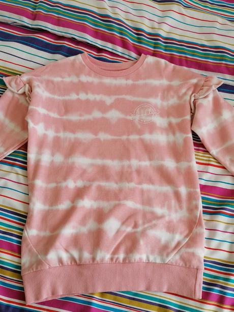 Predĺžená mikina s volánikmi, f&f,134