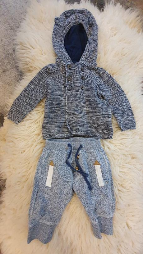 Svetrík, tepláčiky, 62