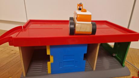 Garaz ikea lillabo plus auta, 