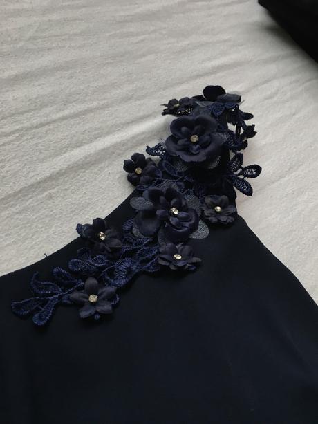 Slávnostné šaty, m