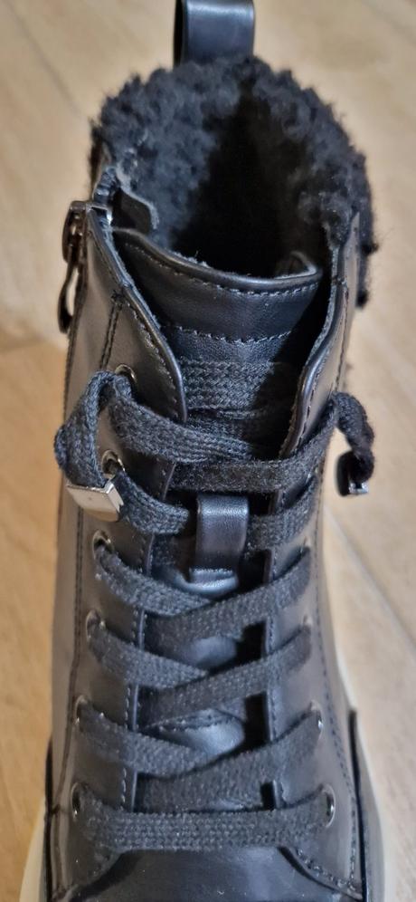 Zateplené dievčenské členkové topánky, baťa,37