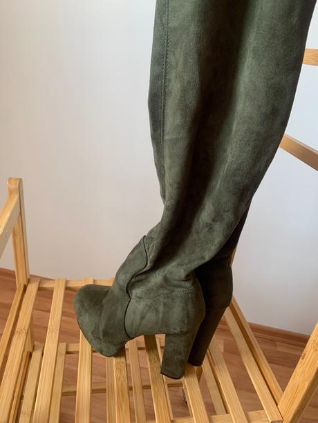 Štýlové čižmy na platforme nad kolená, 38