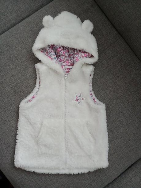 Vesta s uškami, baby,92