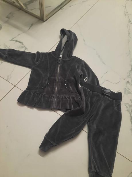 Zamatová suprava, dirkje,74