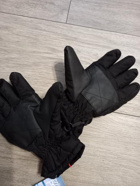 Lyziarske rukavice, 134