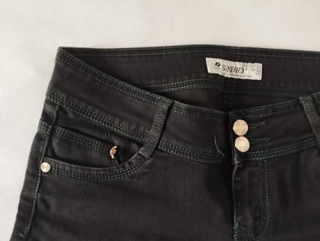 Čierne rifľové kraťasy, m