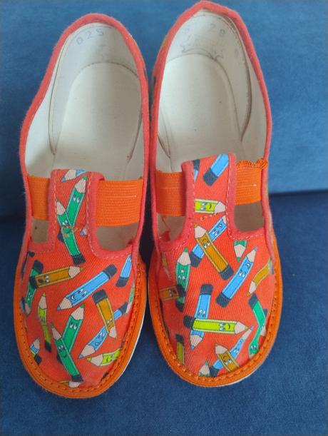 Papuče s pastelkami, deichmann,28